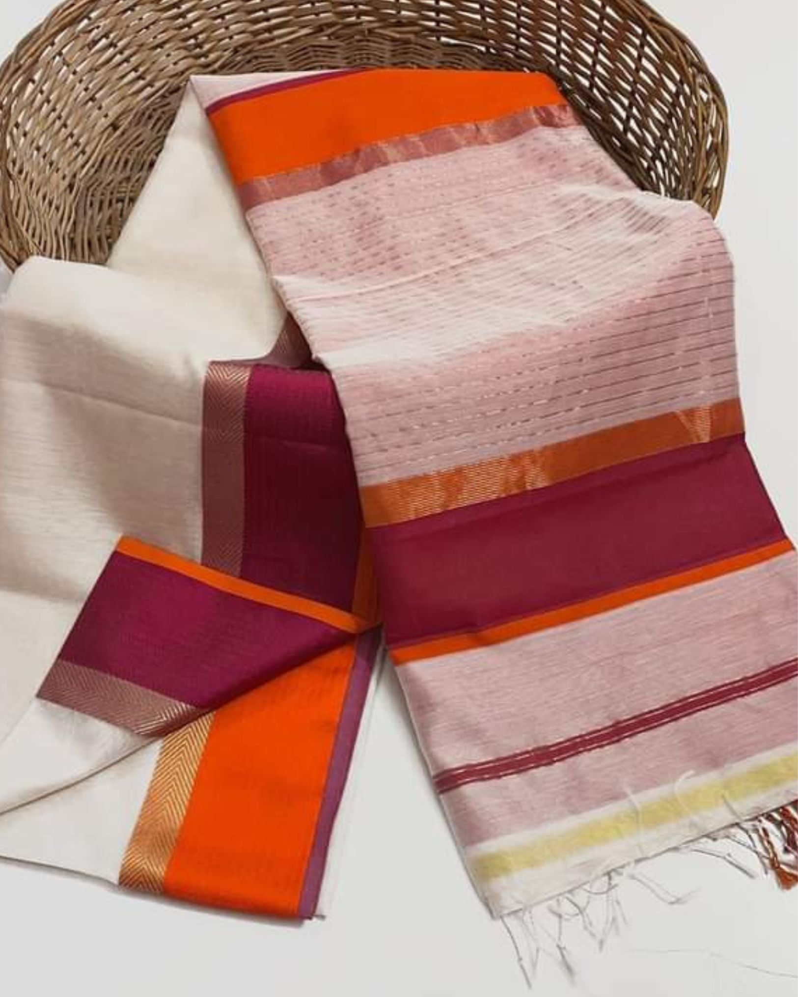 Pure Maheshwari Handloom Handwoven Silk Saree White Color Zari Border with running blouse-2358