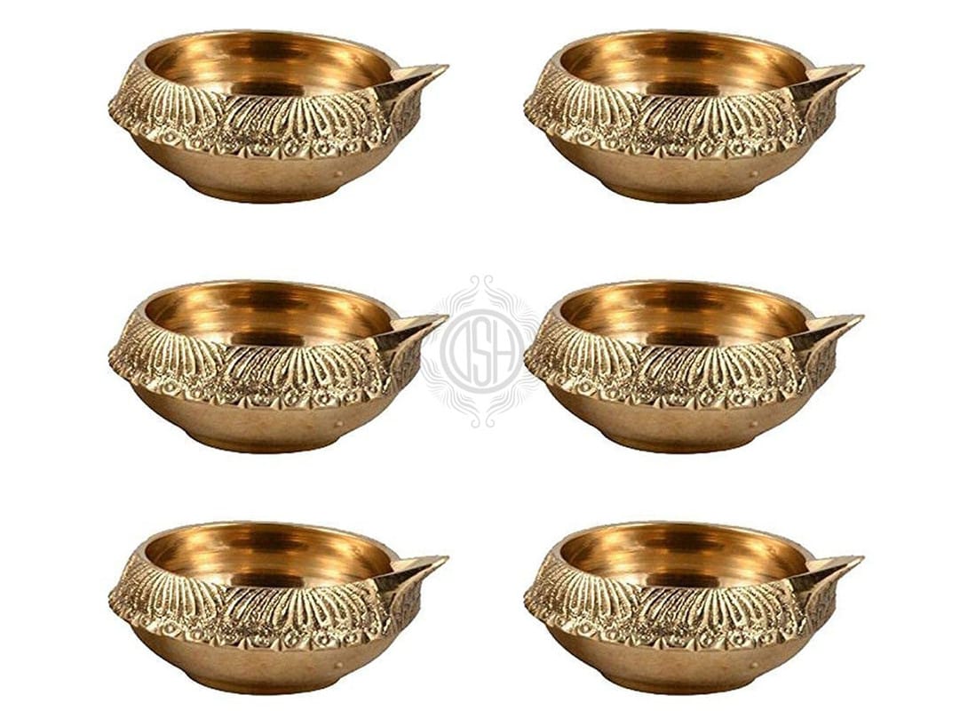 Brass Kuber Diya Oil Lamp for Pooja Room Arti Poojan Temple Home Decorative Item for Diwali Puja and Gift (6-000k)