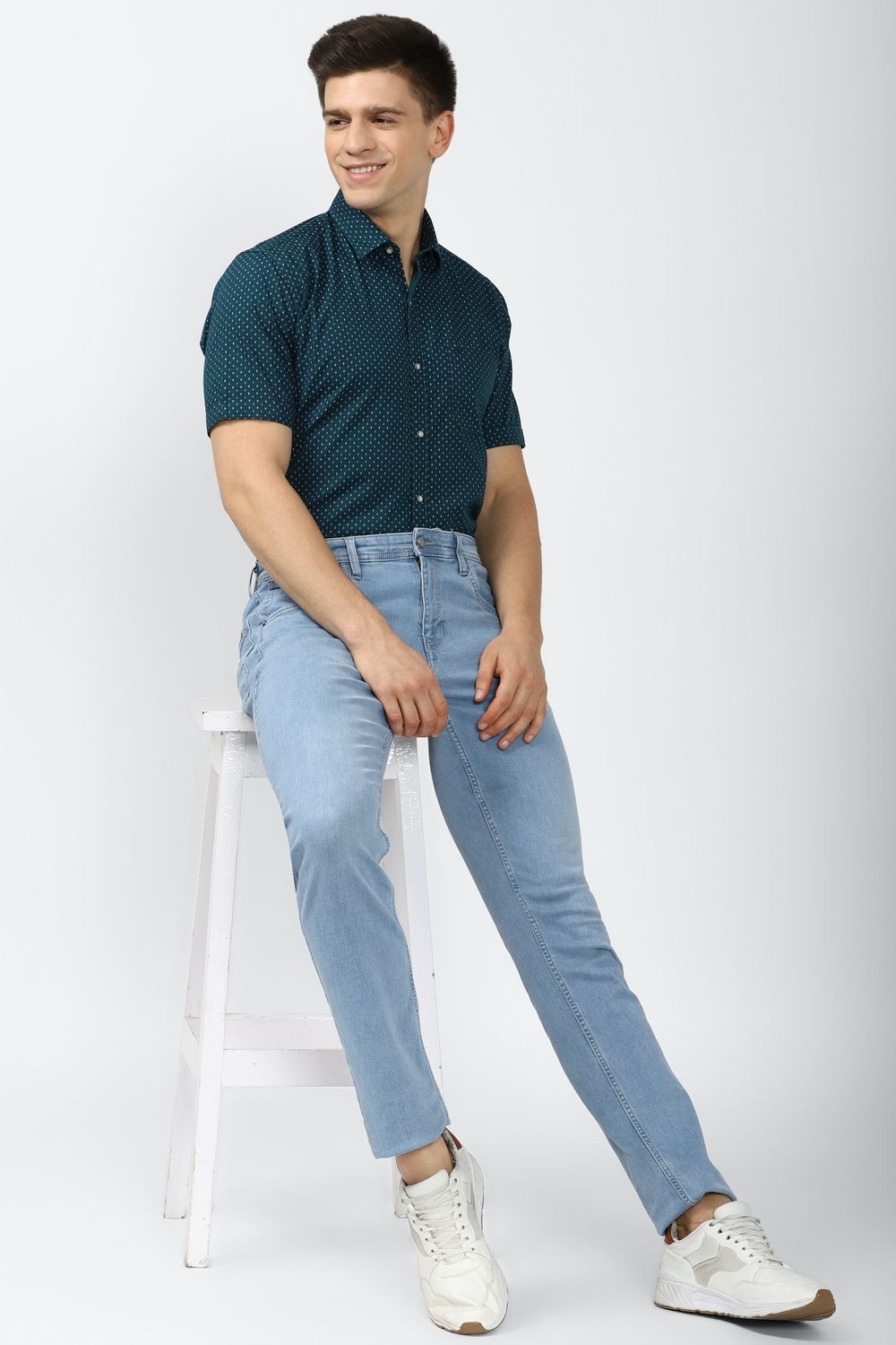 Men Green Slim Fit Print Half Sleeves Casual Shirt