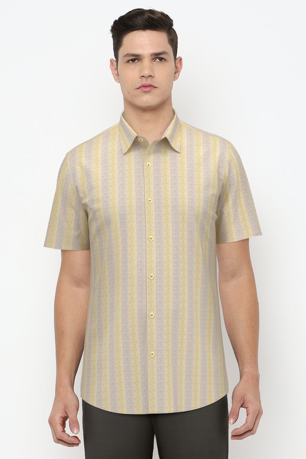 Men Yellow Slim Fit Stripe Half Sleeves Casual Shirt