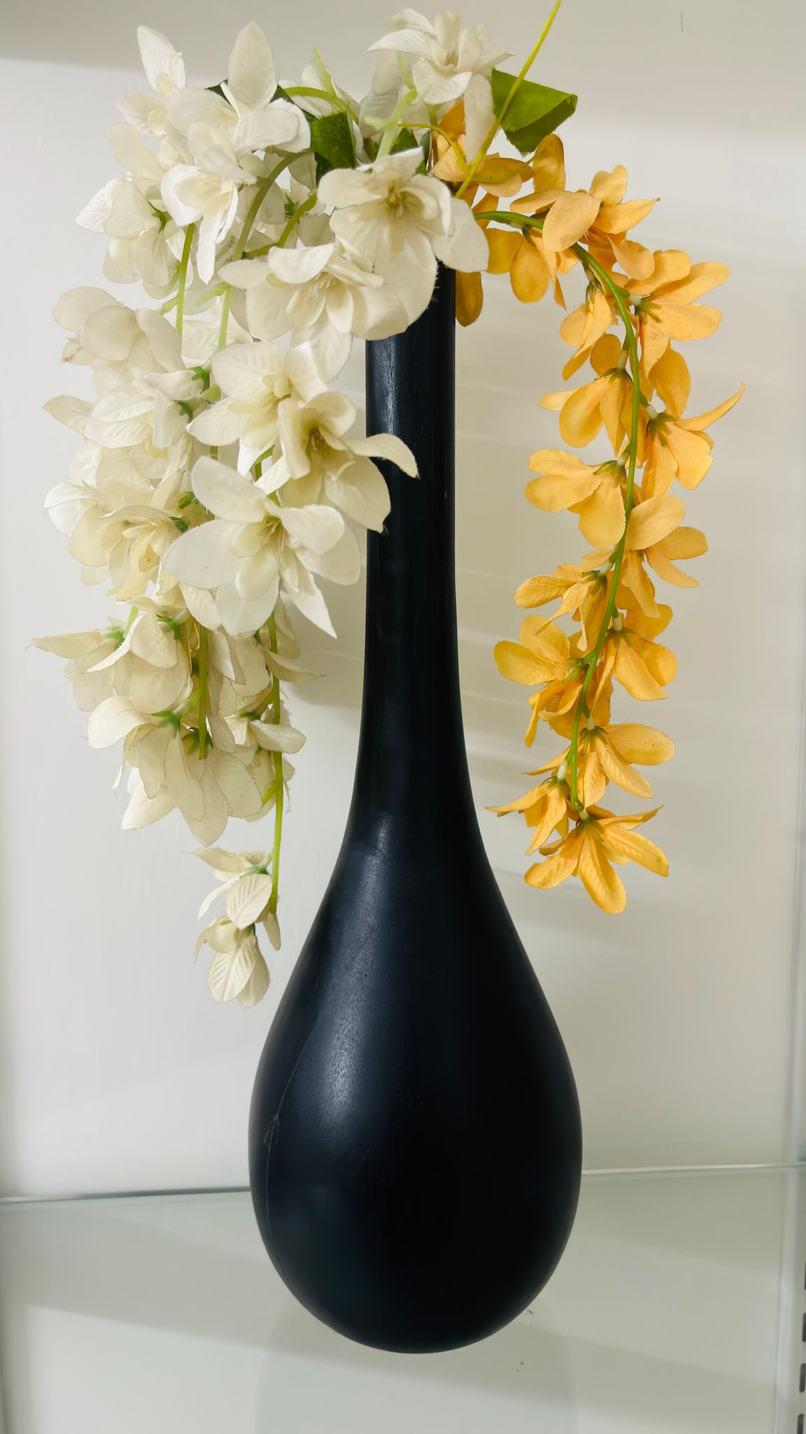 Round shape flower pot wooden vase with large neck, home decor