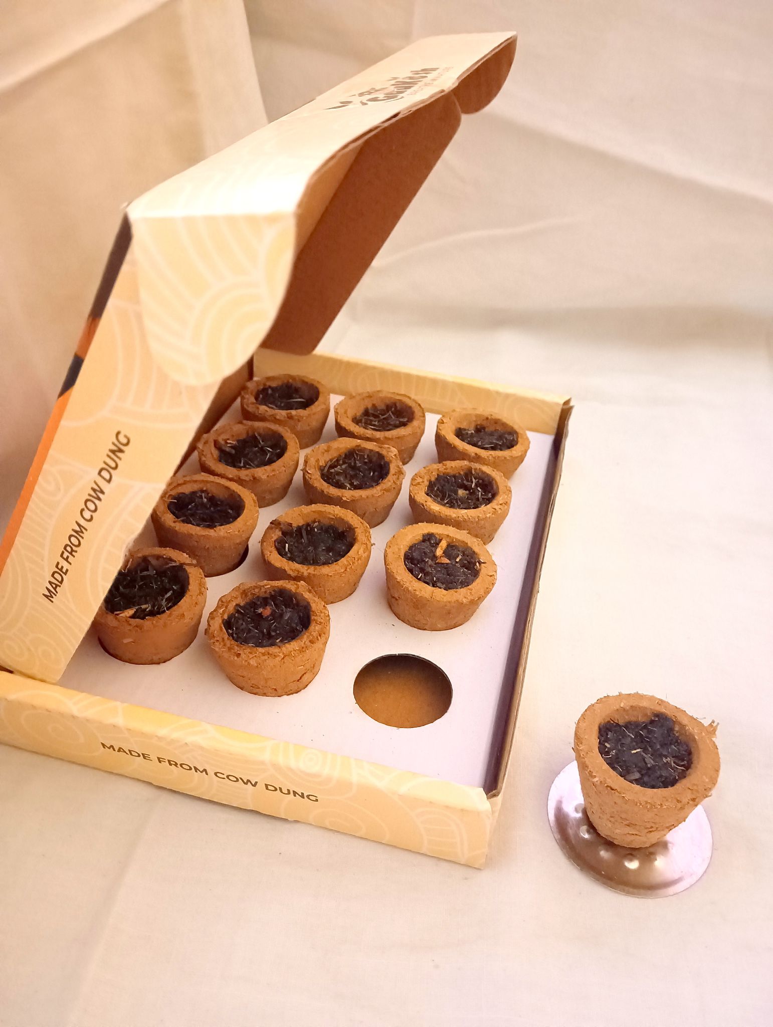 Gaukosh Hawan Cup Filled II Cow dung Cups Panchgavya Natural Sambrani/Loban/Guggal/Hawan samagri II Natural Organic Hawan Cups II Cow Dung Hawan Cup For Puja IIPack of 1 (12)
