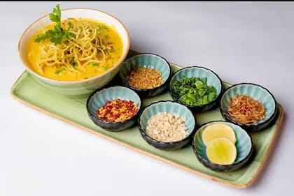 Chicken Burmese Khowsuey Soup