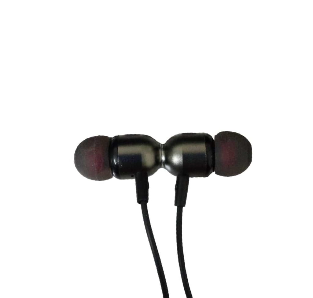 Bluetooth Neckband Earphone ,With Mic ,Earfit Design ,High Quality Sound And Calling , Upto 24 Hour Standby