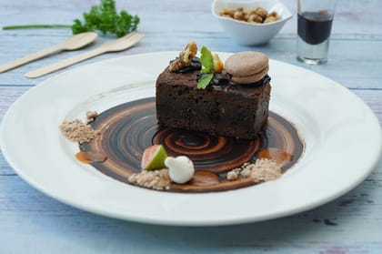 Callebaut Dark Chocolate & Walnut Brownie