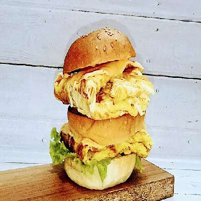 Egg And Cheese Burger-Jumbo Burger