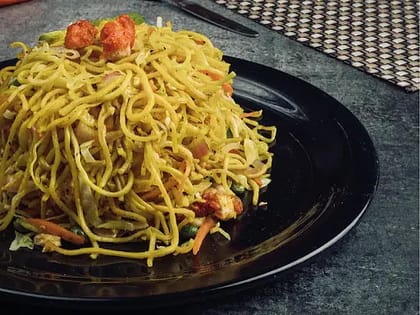Singapore Chicken Noodles