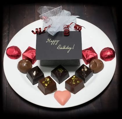 Happy Birthday Chocolate Gift Box [20 Pieces]