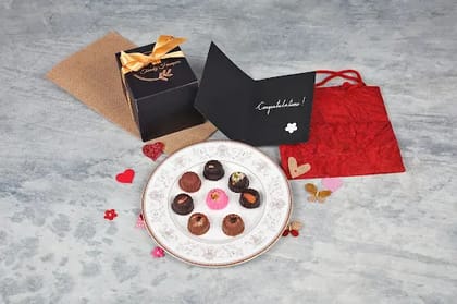 Congratulations Chocolate Box [20 Pieces]