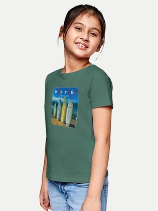 Girls Green Printed Crew Neck T-shirt