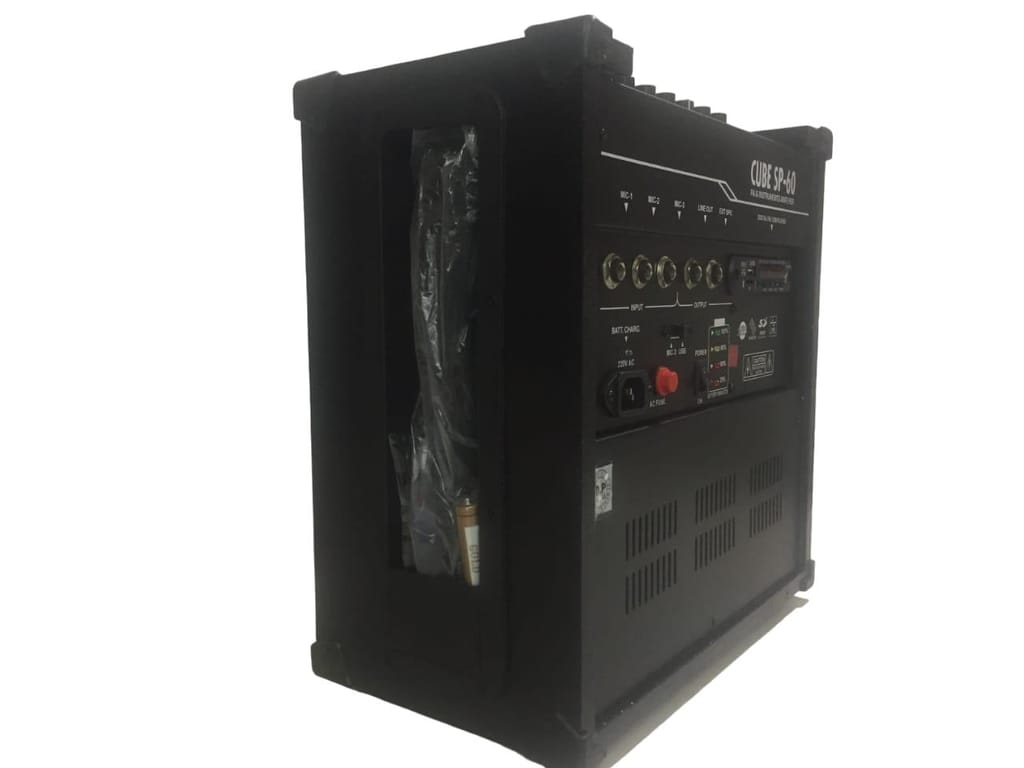 Cube C- 60.  Black  Amplifier
