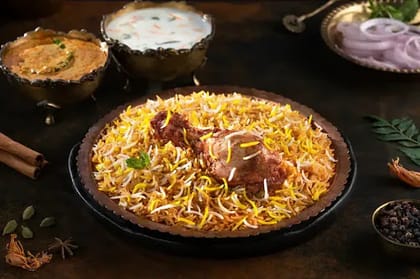 Chicken Dum Hyderabadi Biryani __ Serves 1(1 Pc)