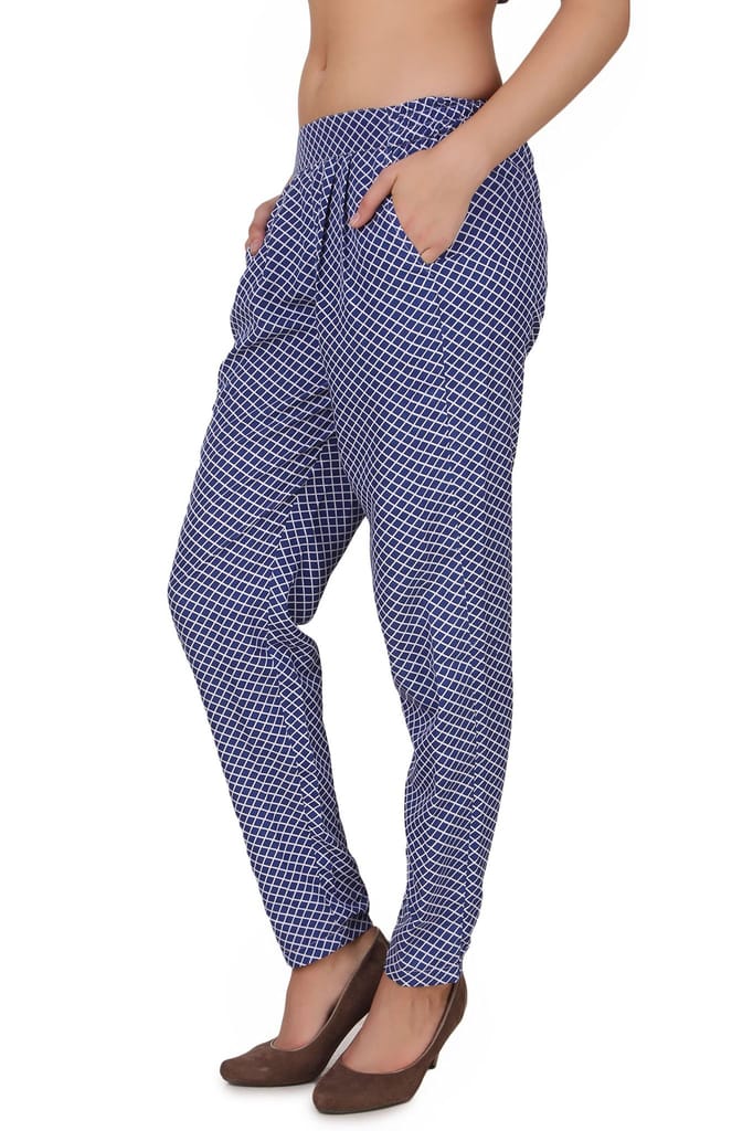 One femme Women's Argyle Print Tapered Pleated Pants