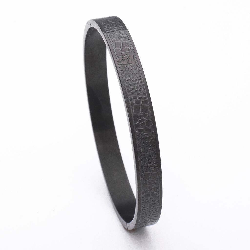 Trendsetter Men's Black Stainless Steel Bracelet Kada