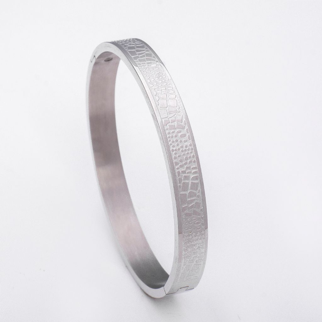 Trendsetter Men's Silver Stainless Steel Bracelet Kada