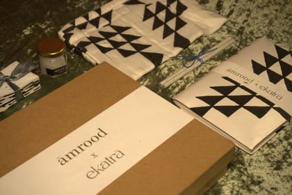 Ekatra x Amrood Ekatra x Amrood