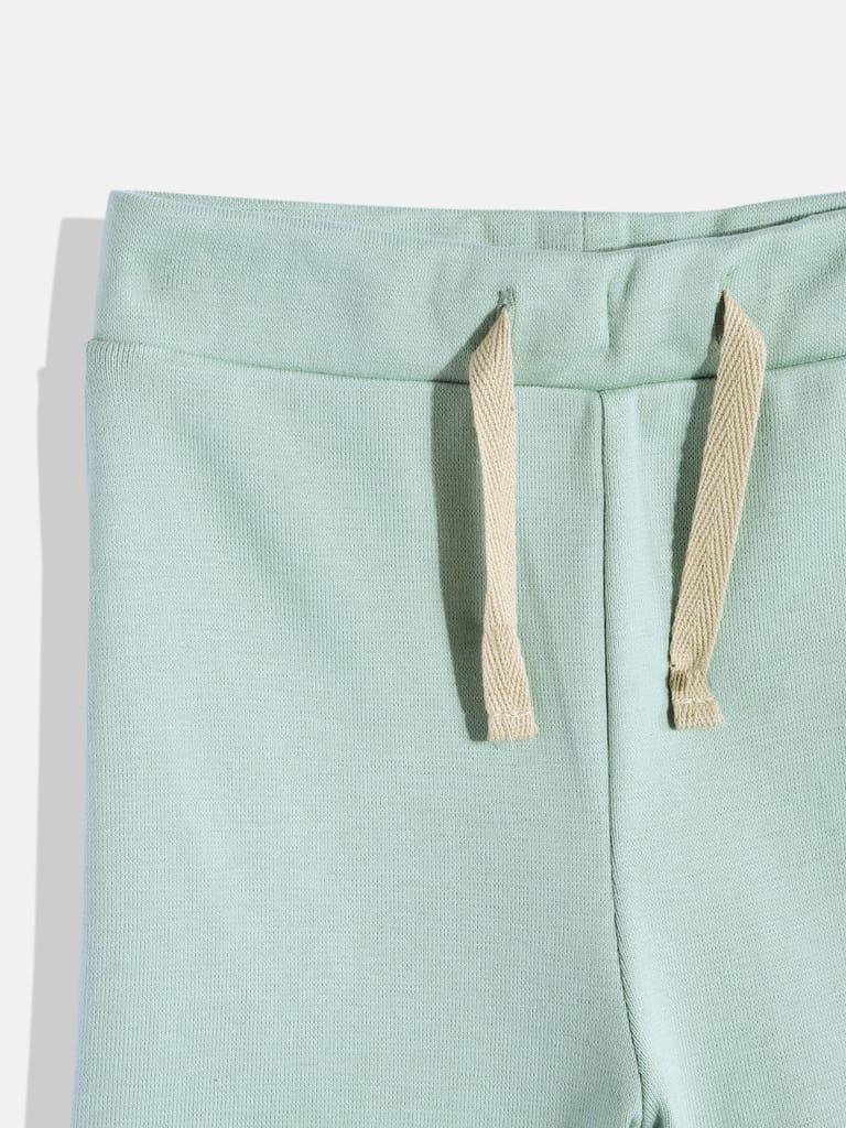 GIRLS GREEN SHORTS