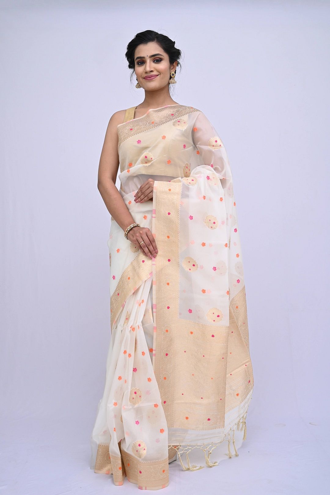 Alluring Off White Organza Saree With Rich Border