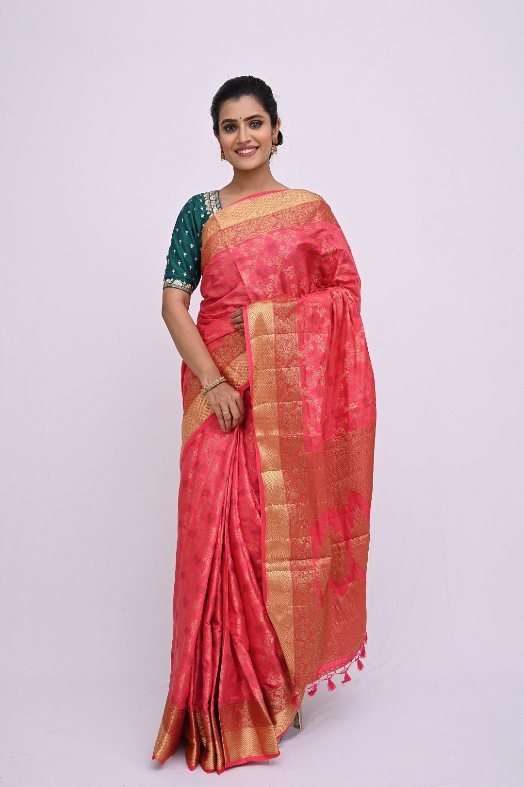 Beautiful Pink Saree With Jaal Work and Modish Designs With Zari Border