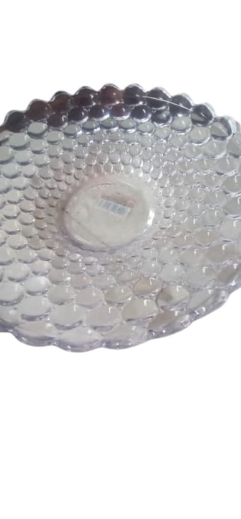 Elegant Dining Table D�cor: Crystal Clear Glass Fruit and Serving Plate.