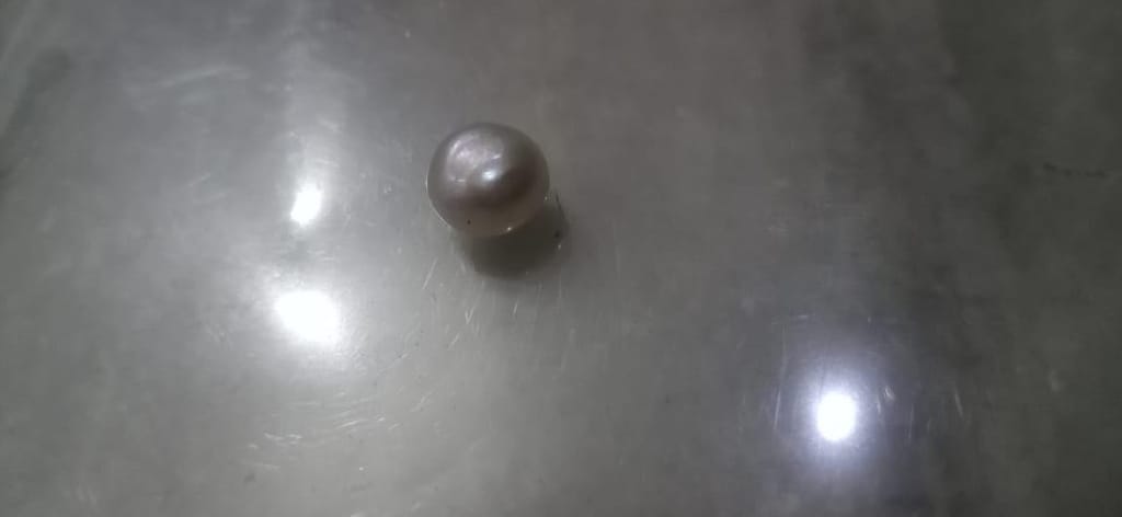 ISO Certified Natural 4.433 Ratti Fresh Water Pearl (Moti) Gemstone