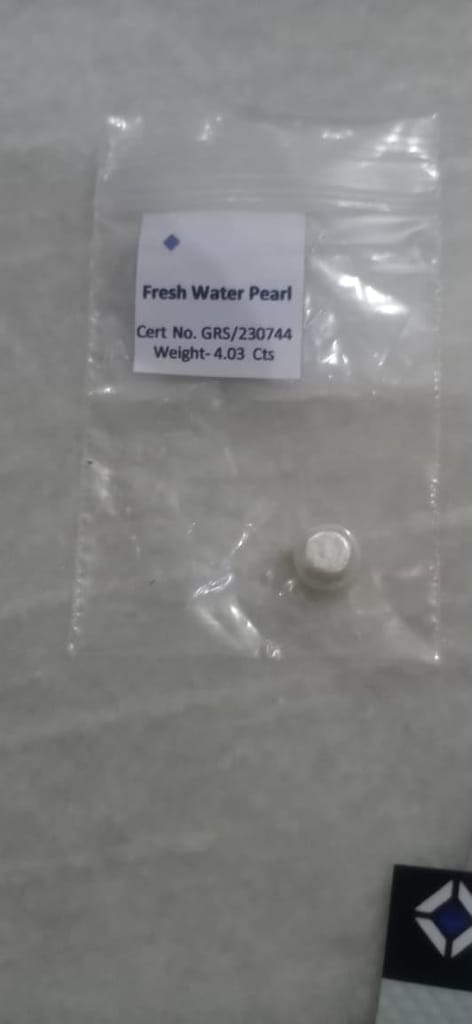 ISO Certified Natural 4.433 Ratti Fresh Water Pearl (Moti) Gemstone