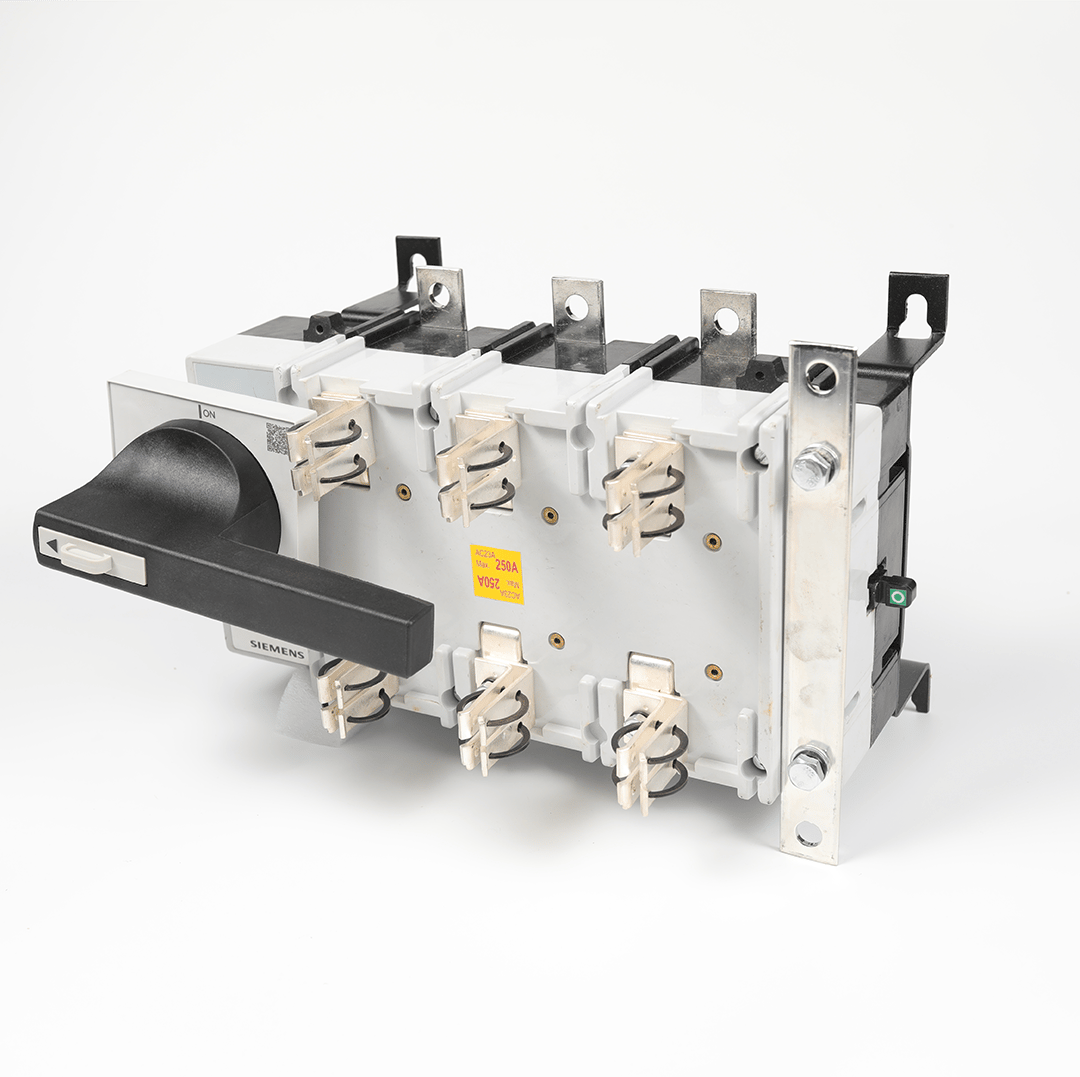 Siemens 3KL83215UA00- 250A TPN MOTOR PROTECTION SDF 690VAC 50Hz OPEN EXEC. FOR DIN TYPE HRC