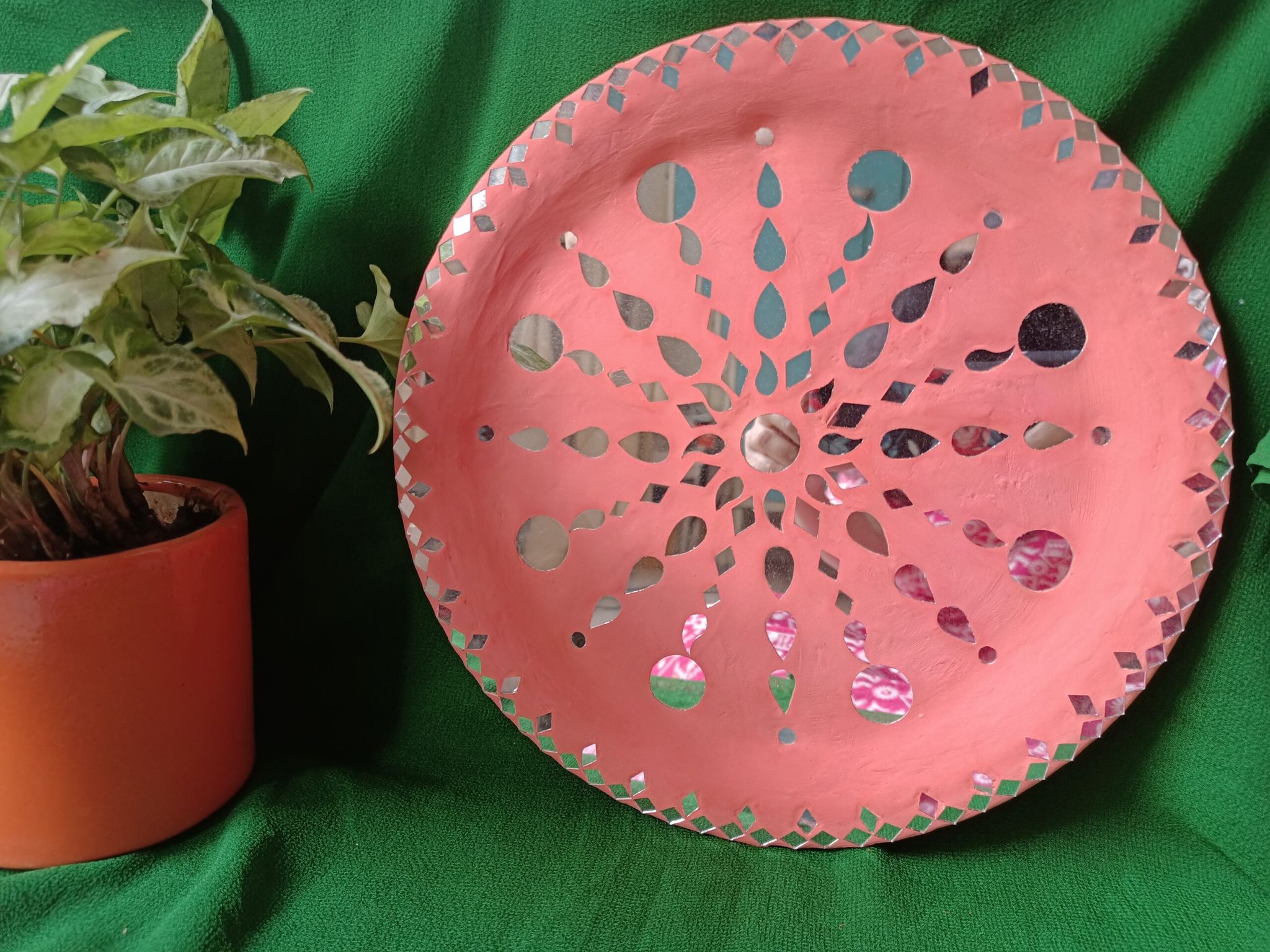 Mosaic Art – Peach Wall Plate Decor