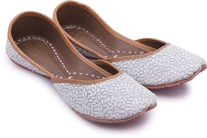 HEER Women's Traditional Embroidered Rajasthani Jutti Handmade Latest Stylish Mojari Snowy White