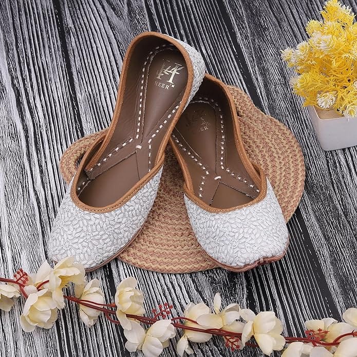 HEER Women's Traditional Embroidered Rajasthani Jutti Handmade Latest Stylish Mojari Snowy White