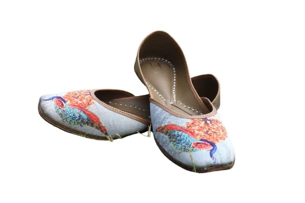 HEER Women's Leather Juttis Handmade Genuine Soft Bridal Ethnic Stylish Flats Mojari for Girls Beige