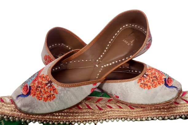 HEER Women's Leather Juttis Handmade Genuine Soft Bridal Ethnic Stylish Flats Mojari for Girls Beige