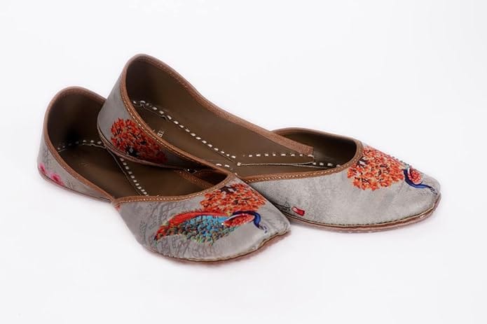 HEER Women's Leather Juttis Handmade Genuine Soft Bridal Ethnic Stylish Flats Mojari for Girls Beige