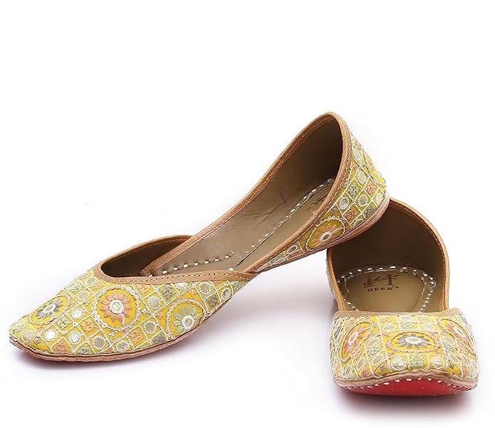 HEER Women's Genuine Soft Leather Juttis |Casual Punjabi Jutti for Ladies | Bridal Mojari for Girls Golden