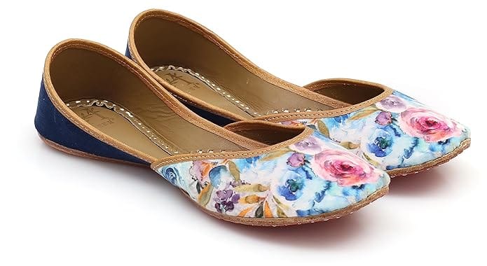 HEER Women's Trendy, Stylish Mojari Jutti with Elegant Hand Embroidery Work