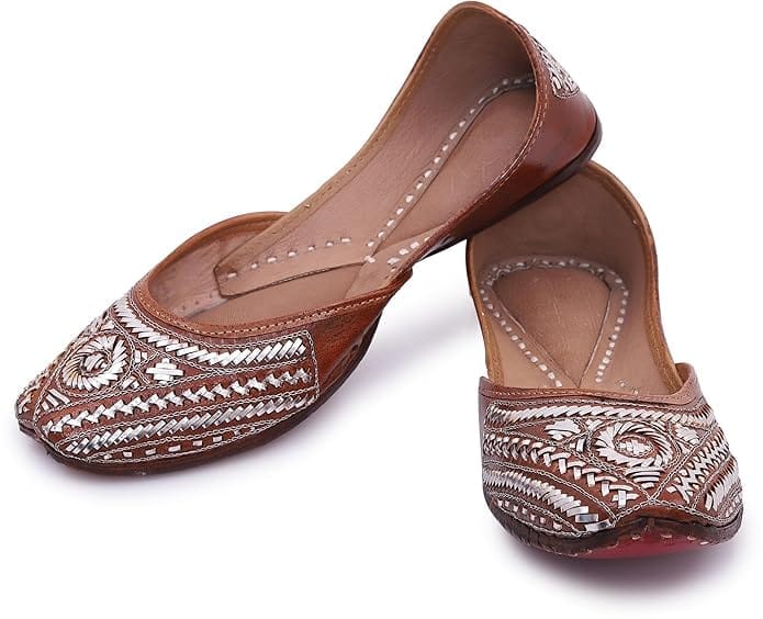 HEER Women's & Girls Handmade Embroiderd Mojari Punjabi Jutti Traditional Footwear Silver Thread