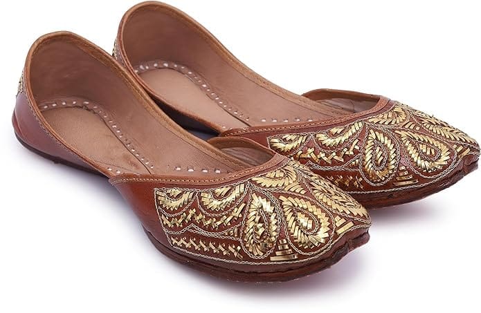 HEER Women's Jutti, Mojari Traditional Handmade Leather Punjabi Jutti | Jaipuri Wedding Bridal Jutti Golden
