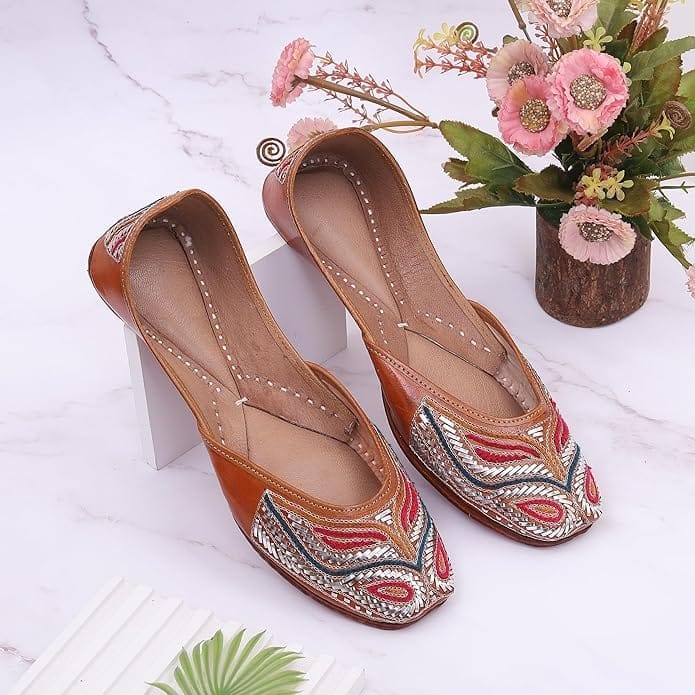 HEER Women's & Girls Handmade Embroiderd Mojari Punjabi Rajasthani Jutti Footwear Multicolor