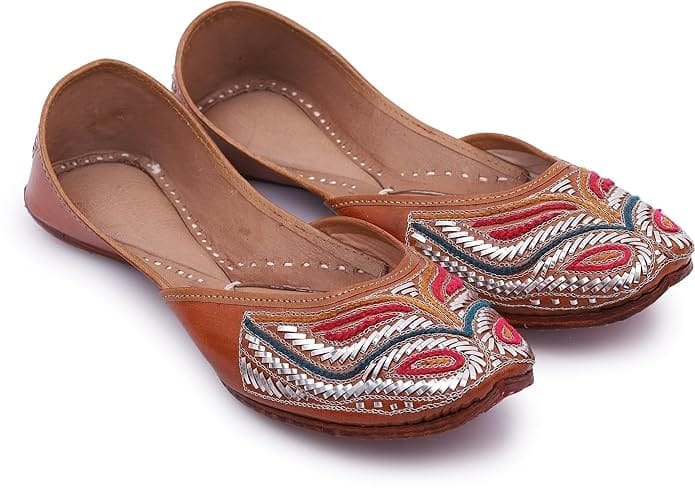 HEER Women's & Girls Handmade Embroiderd Mojari Punjabi Rajasthani Jutti Footwear Multicolor