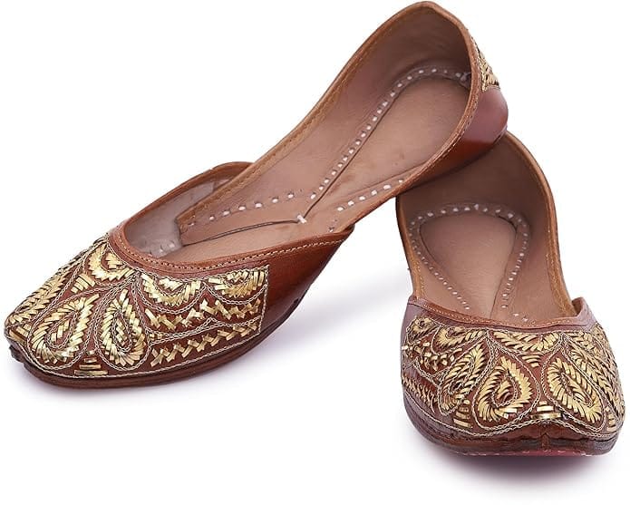 HEER Women's Jutti, Mojari Traditional Handmade Leather Punjabi Jutti | Jaipuri Wedding Bridal Jutti Golden