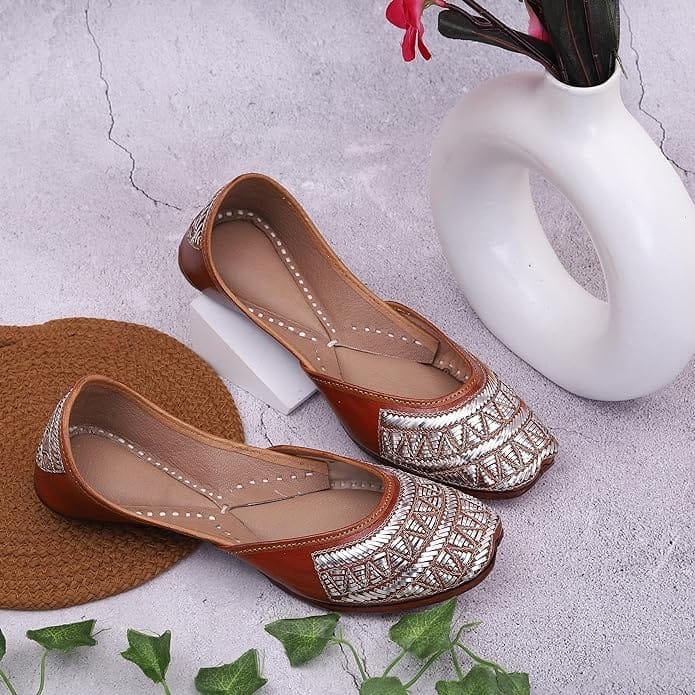 HEER Women's Traditional Embroidered Rajasthani Juti | Handmade Latest Stylish Mojari Punjabi Jutti Silver Tri