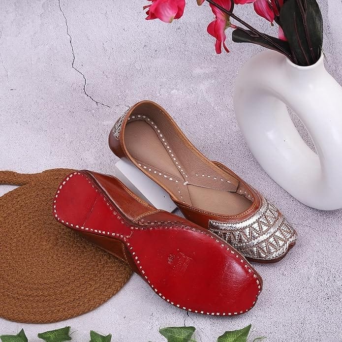 HEER Women's Traditional Embroidered Rajasthani Juti | Handmade Latest Stylish Mojari Punjabi Jutti Silver Tri