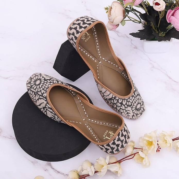 HEER Women's Jutti, Mojari Traditional Punjabi Jutti, Leather Rajasthani Jaipuri Bridal Jutti Black White