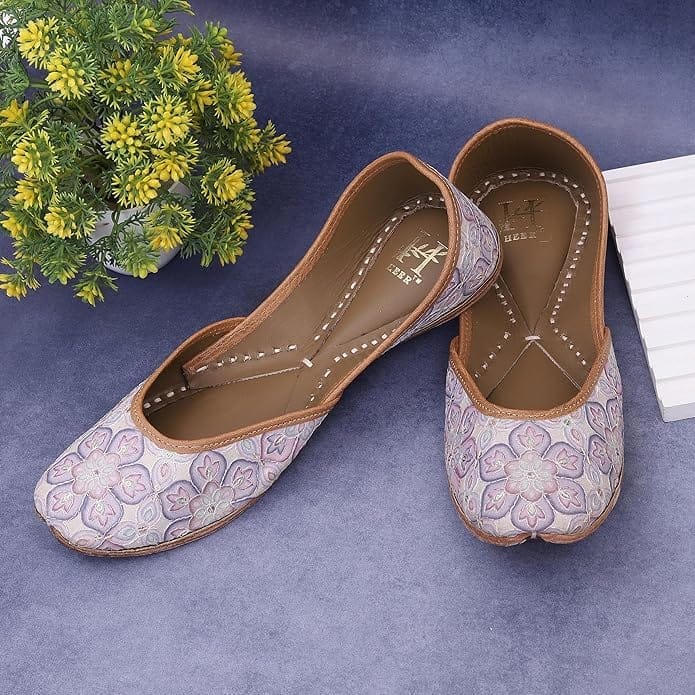 HEER Women's Traditional Embroidered Rajasthani Juti | Handmade Latest Stylish Mojari Punjabi Jutti Purple Mist