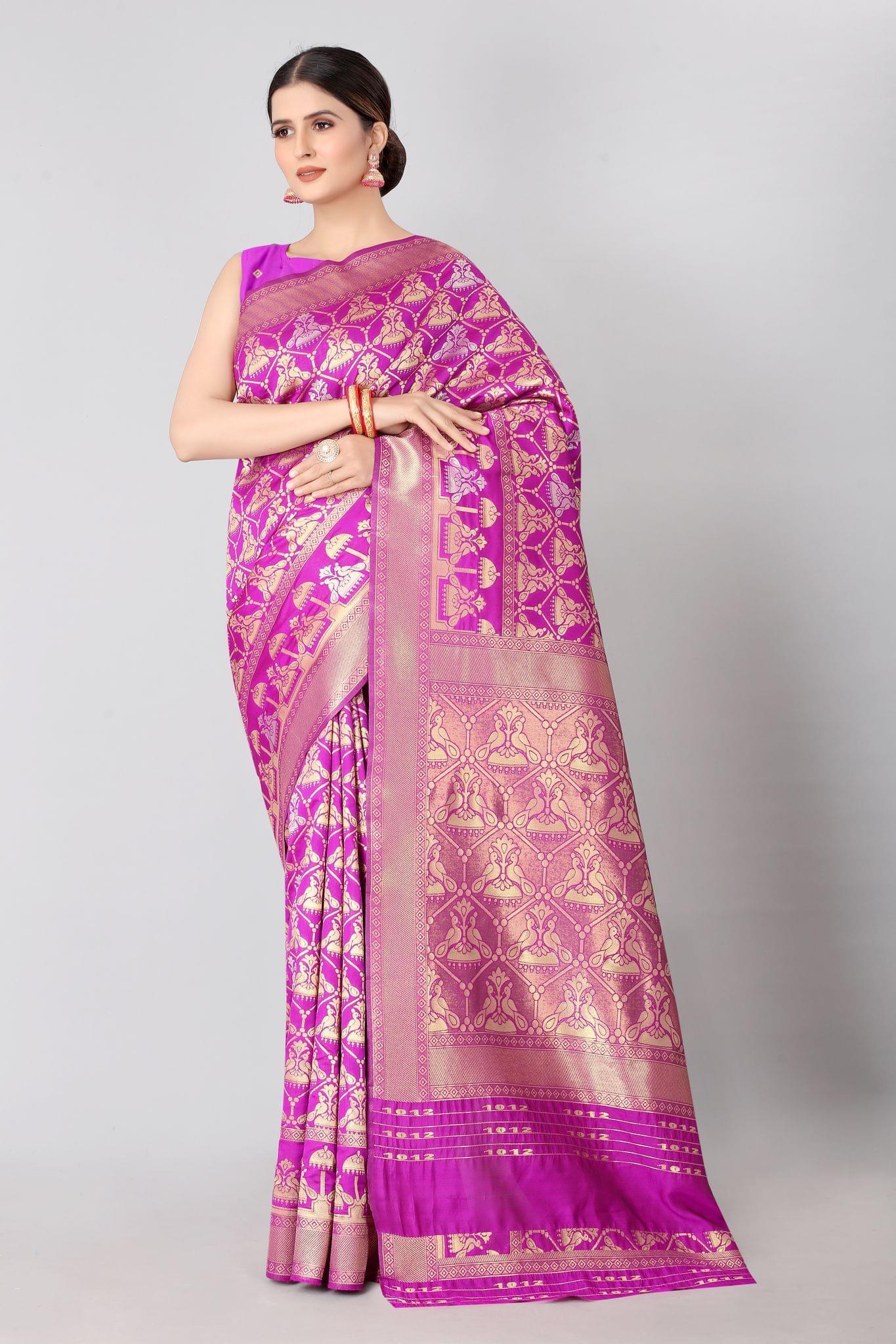 Designer Peacock Figure Gold &amp; Silver Weaving Work Banarasi Silk Saree with Heavy Pallu