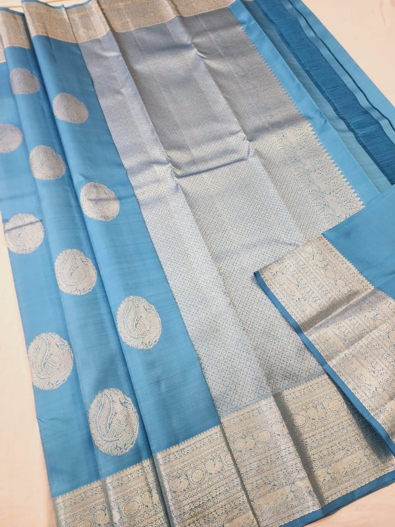 Kanchipuram handloom pure silk saree - Sarees | Buy online on ZillyBuy