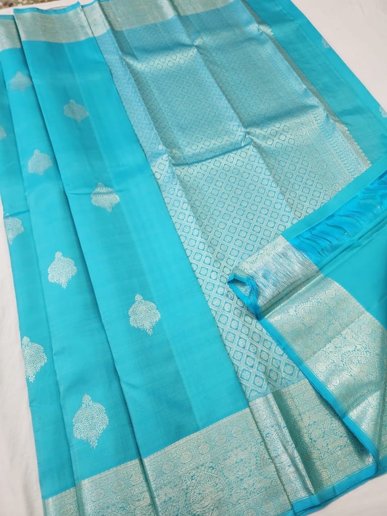 Kanchipuram handloom pure silk saree - Sarees | Buy online on ZillyBuy