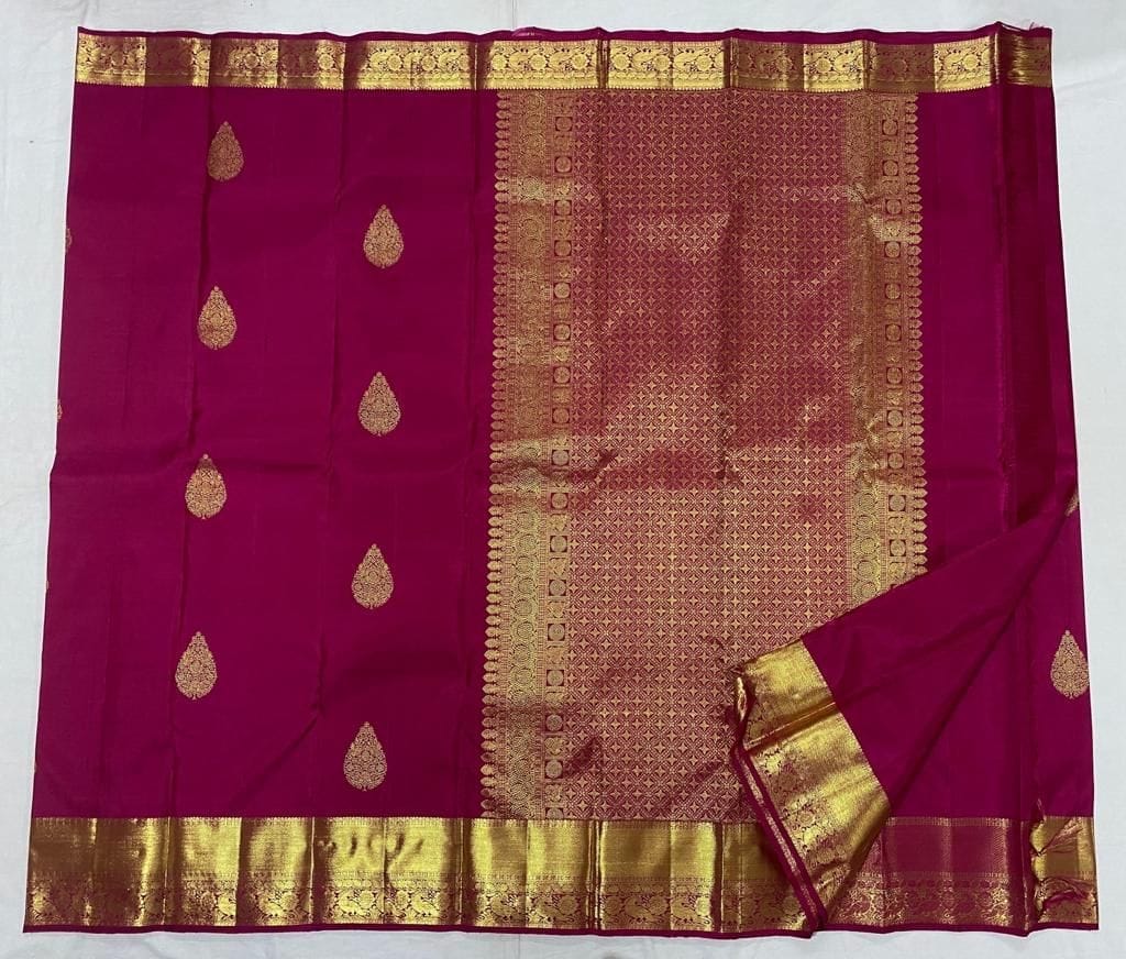 Kanchipuram handloom pure silk saree - Sarees | Buy online on ZillyBuy