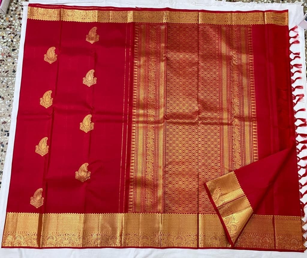 Kanchipuram handloom pure silk saree - Sarees | Buy online on ZillyBuy