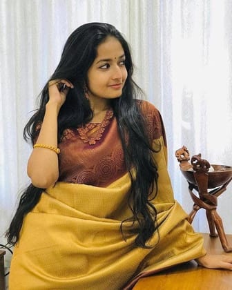 Peach Zari Work Silk Saree With Blouse Piece